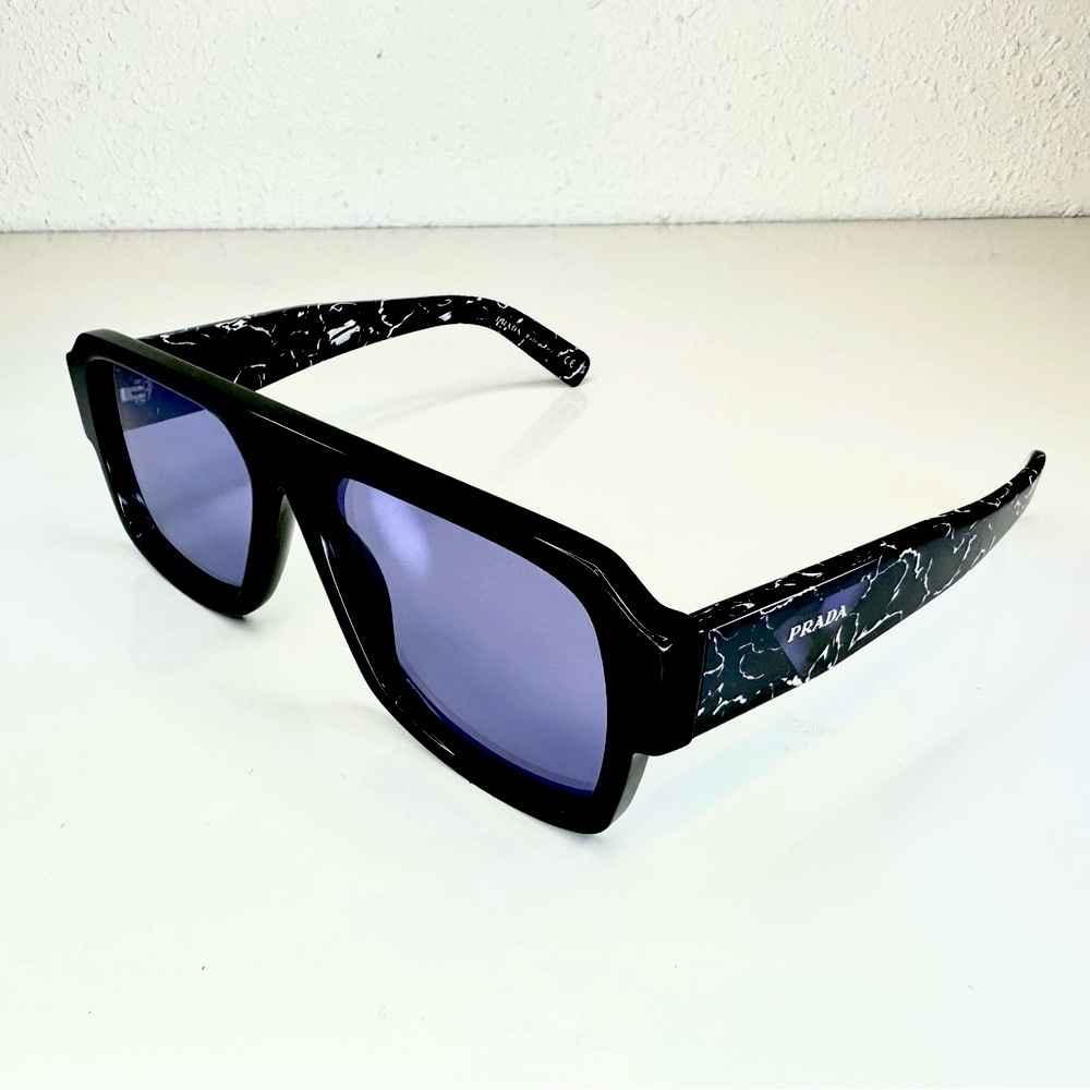 Prada Sunglasses PR22YS in Black/Violet Mirror